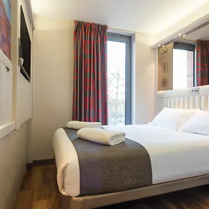 https://tune-hotel-canary-wharf.brighton-hotels-england.com