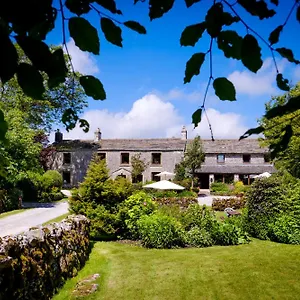 https://high-trenhouse.yorkshirehotels.net